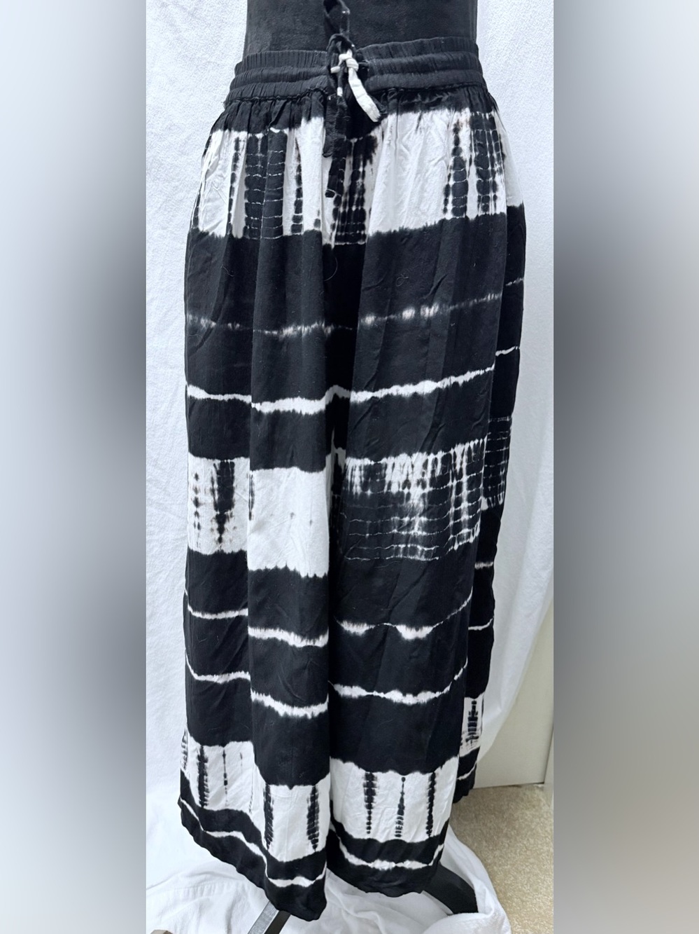 Black & White Tie-Dye Wide Leg Pants.